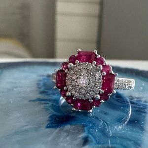 14k Ruby and Diamond cluster ring size 5. New